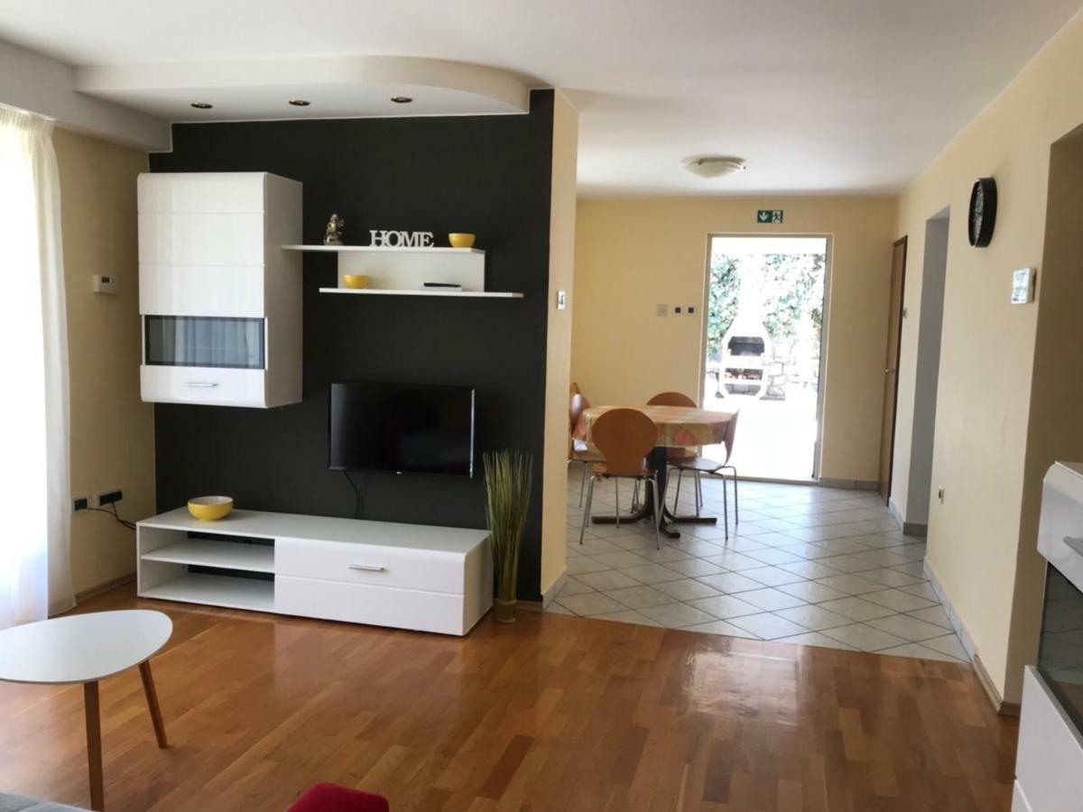 Deluxe Apartment Dora With A Private Parking, Terrace And See View ริเยกา ภายนอก รูปภาพ